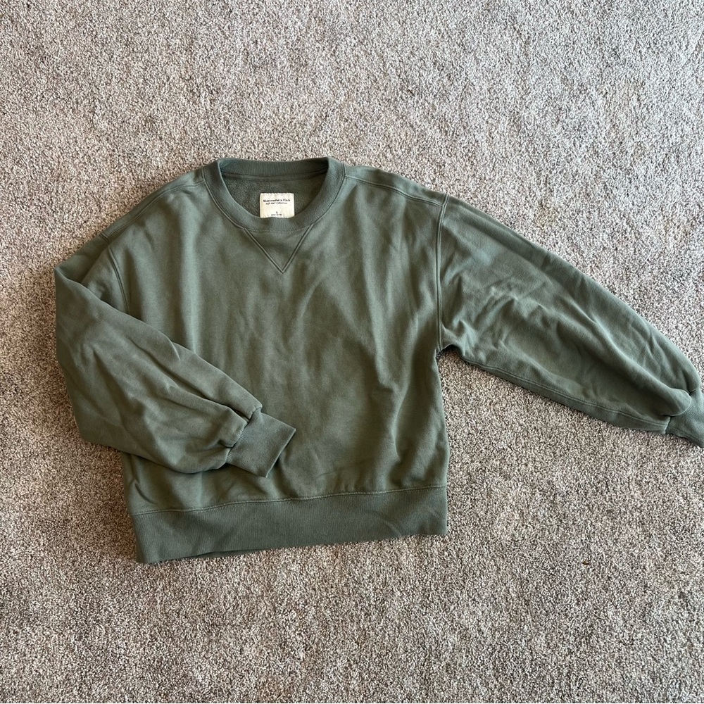 Abercrombie Olive Green Crewneck Sweatshirt